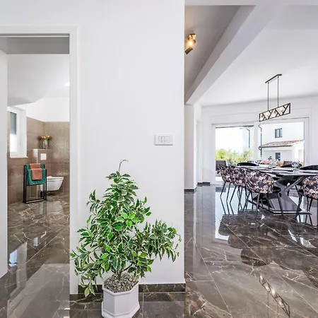 Villa Lu By Interhome