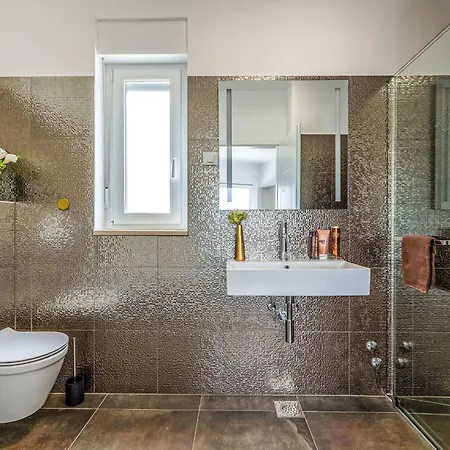 Lu By Interhome